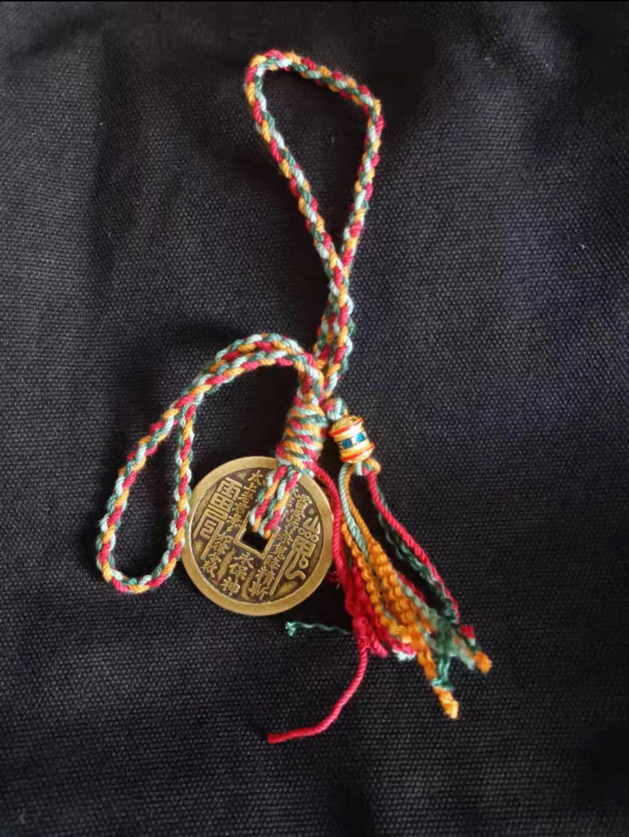Attract Luck-'Shan Gui Hua Qian' To Hand Weave Ornaments